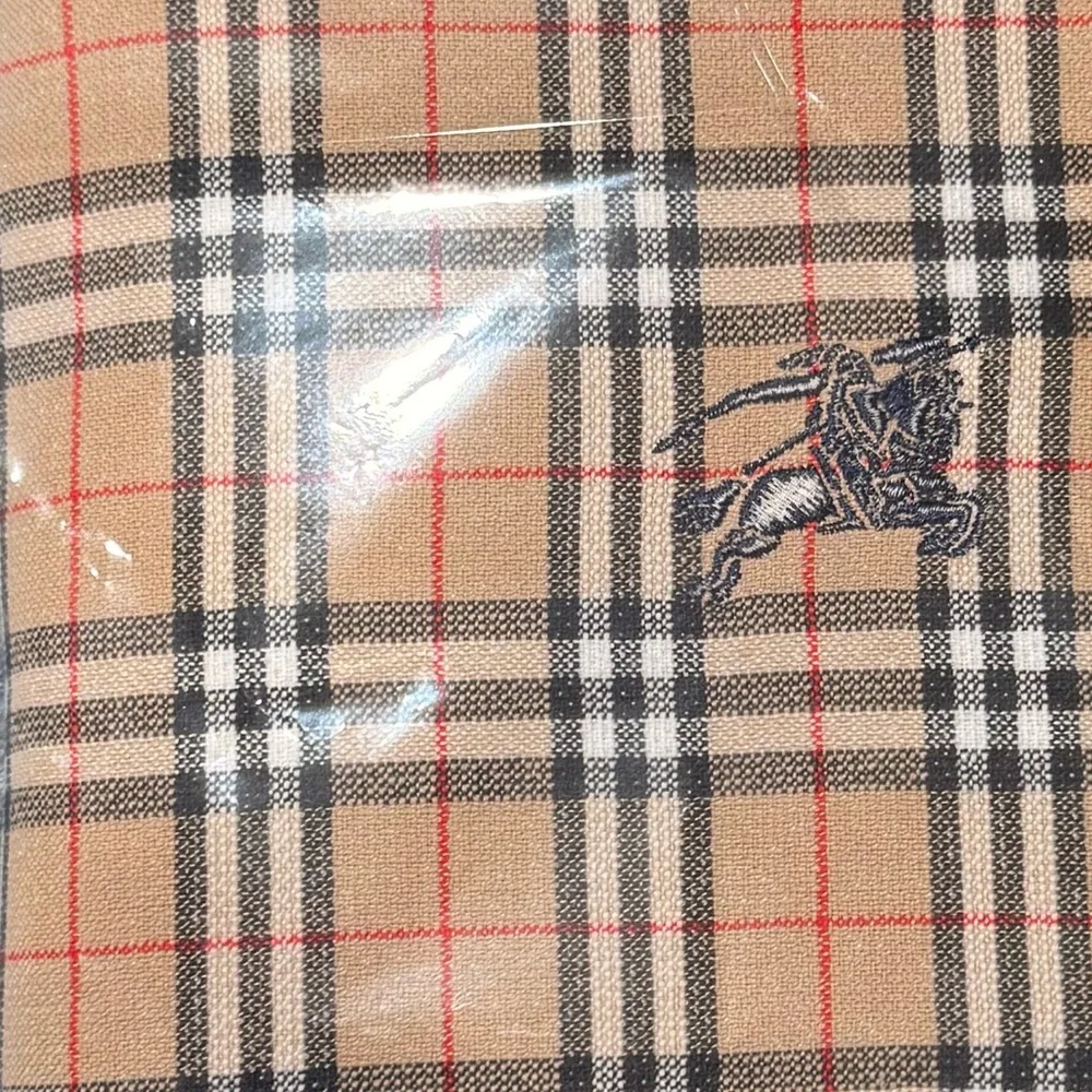 Burberry Beige and Black Plaid Towel Set